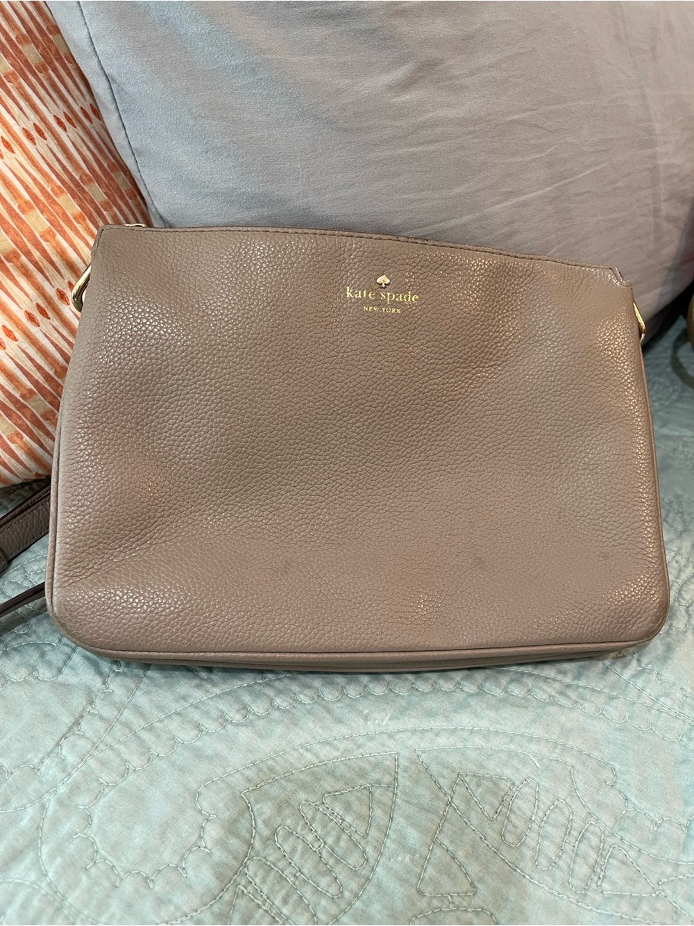 kate spade Pebbled Leather Crossbody Bag in Taupe Brown